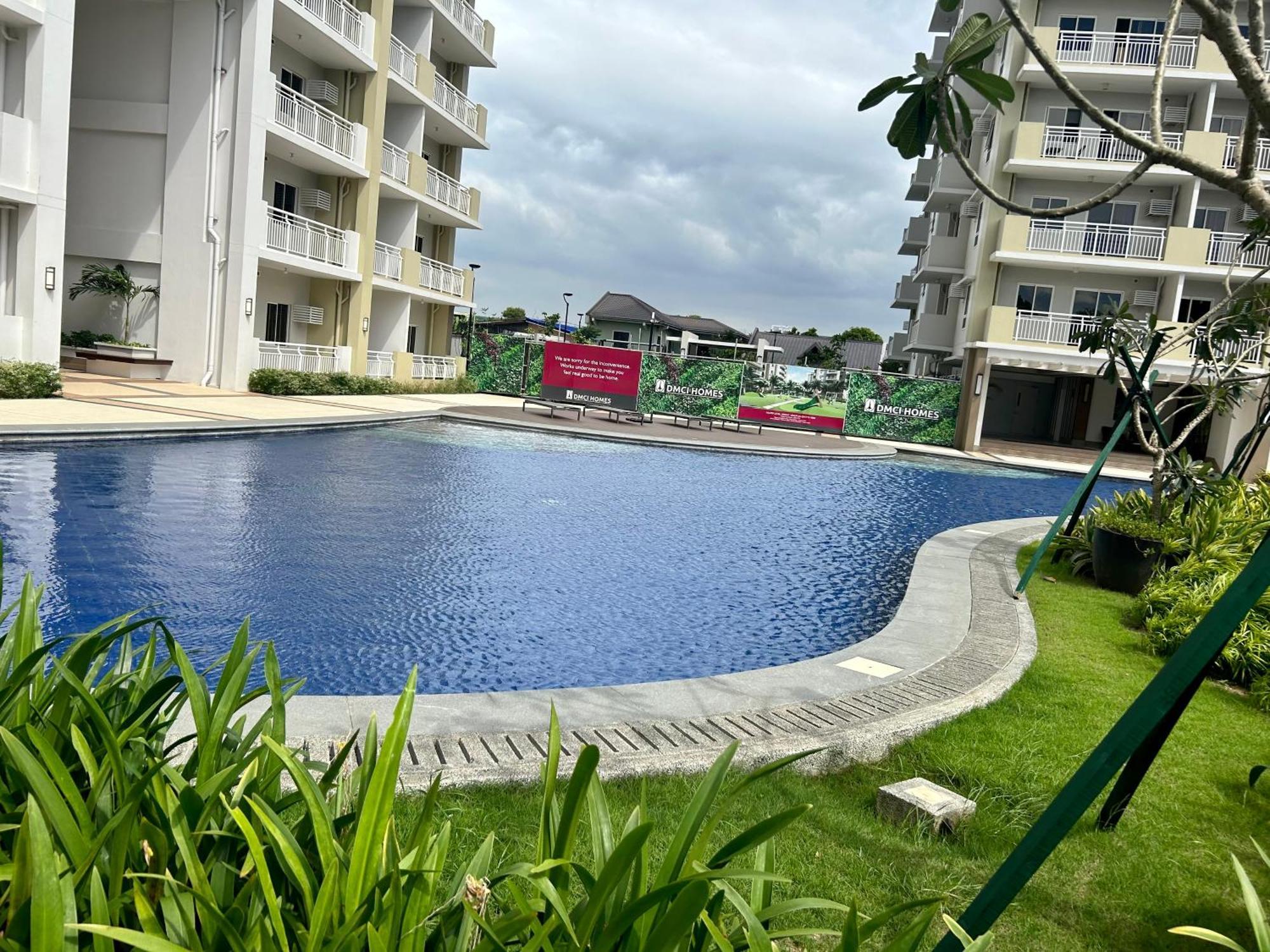 The Atherton Paranaque City 外观 照片